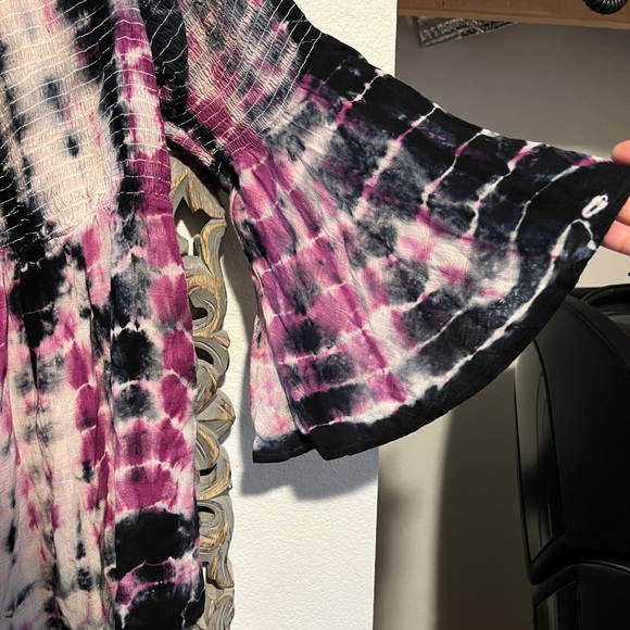 Brand New TORRID Babydoll Rayon Tie Dye Smocked Cold Shoulder Top Size 2 2X Plus - Picture 6 of 14